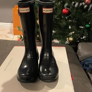 Hunter boots size 3B